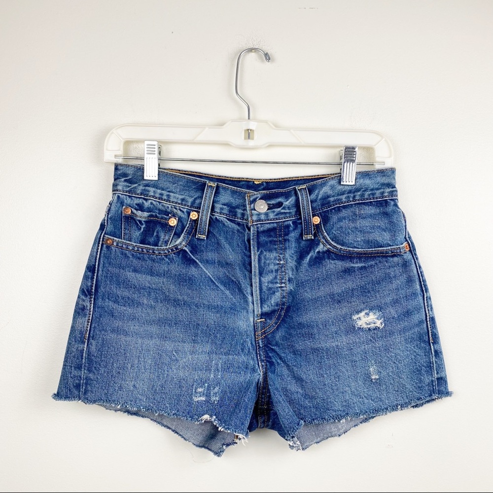 Levi’s High Rise Wedgie Jean Shorts